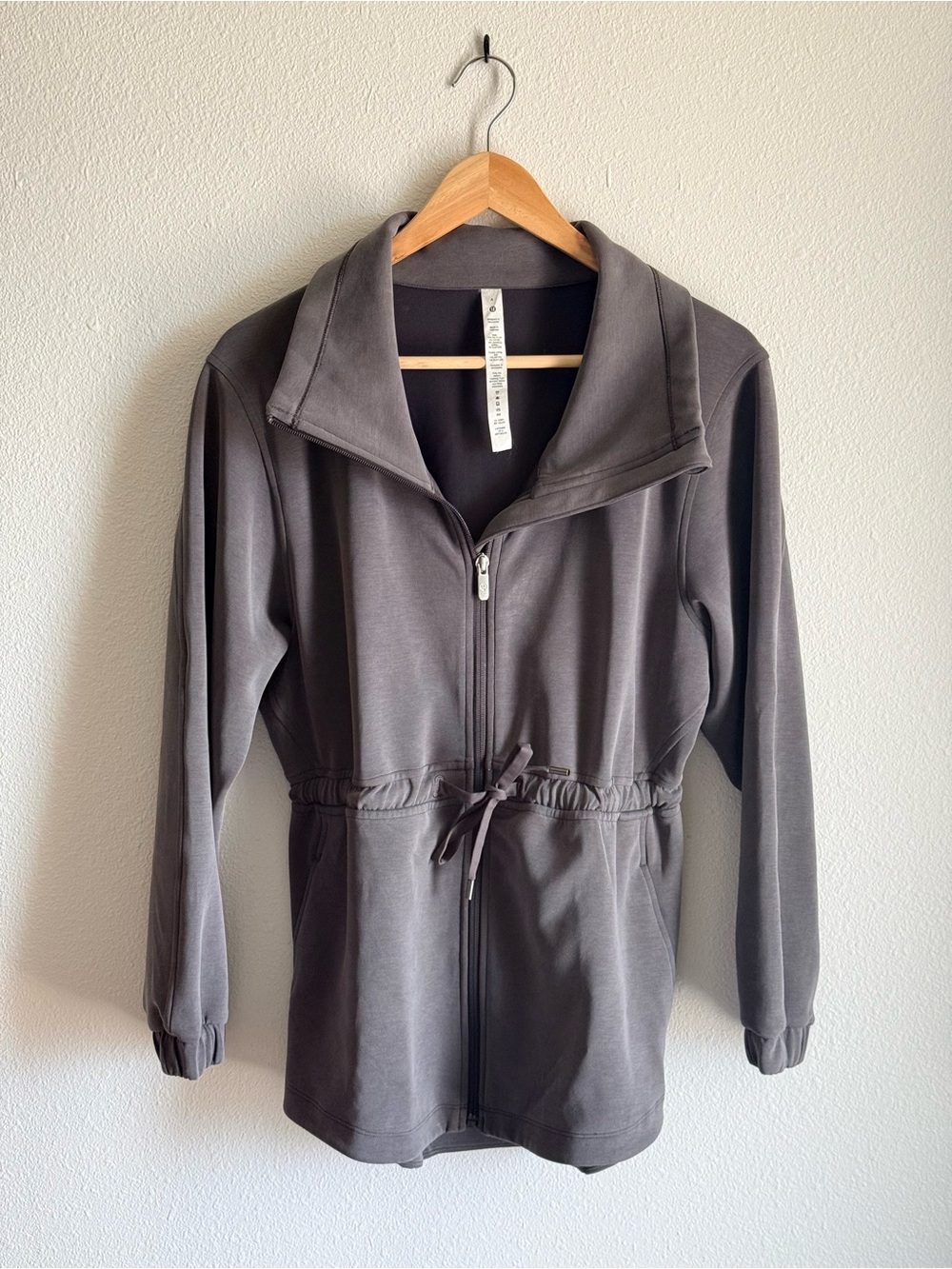 Lululemon Softstreme Cinch Waist Jacket